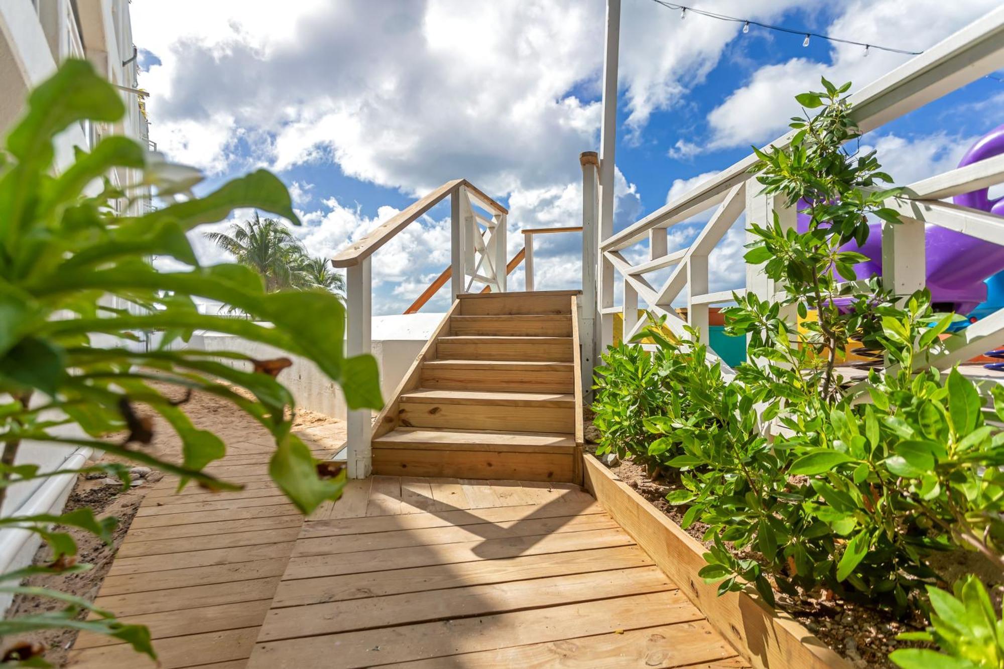 Maho Beach House - Sand Bar Studio - Ocean View Exterior foto